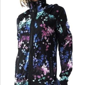 Lululemon Jacket w/ zip • PETAL POP pattern!